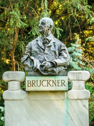 Bruckner Büste